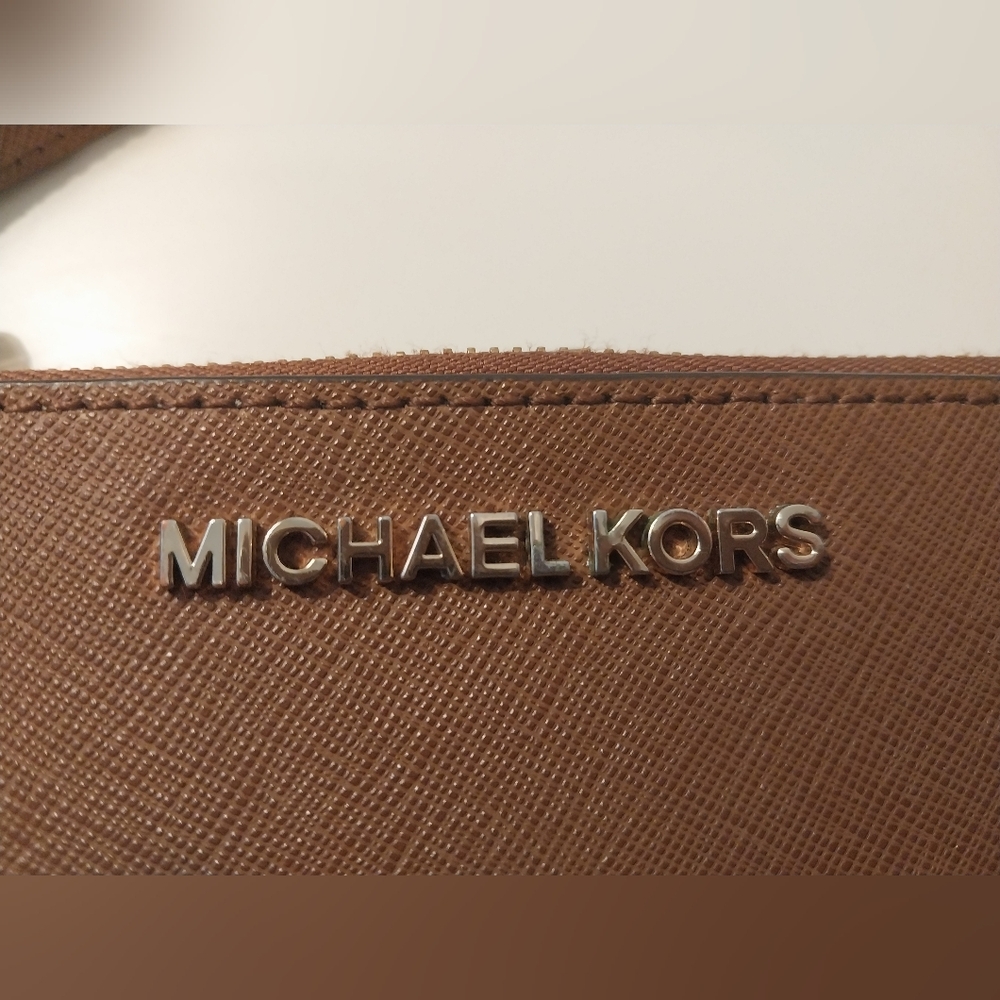 Michael Kors Double Zip Phone Wallet Clutch - Picture 7 of 11